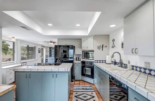 Cottonwood-Verde Village House | Valley View Retreat w/Firepit + BBQ