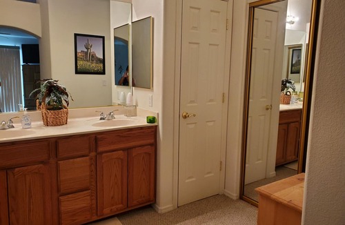 Fort Mohave House | Very Comfortable Pet Friendly Home