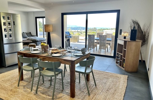Porticcio Apartment | Villa-apartment with private terrace and pool