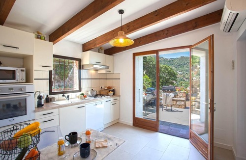 Corbara Villa | Villa Bodri: a villa between sky and sea