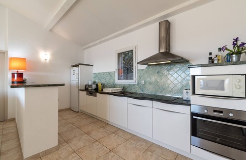 Marine de Davia Villa | villa by the sea