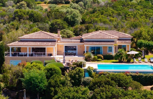 Pietrosella House | VILLA DIMORA- 8 bedrooms, swimming pool, sea view