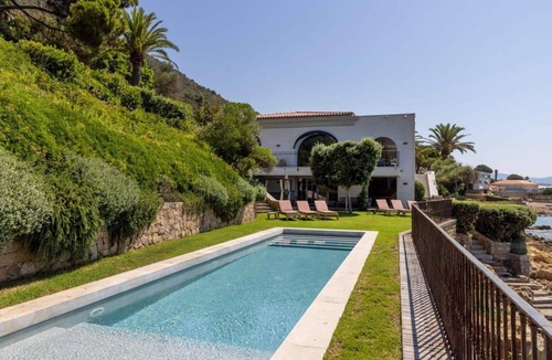 Ajaccio House | VILLA DOLCE VITA- 8 bedrooms, sea view, swimming pool,