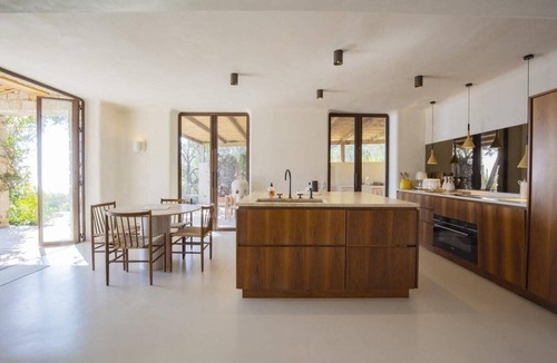 Coti-Chiavari Villa | Villa FUATAISE, an exceptional property, right on the waterfront