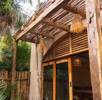 El Cuyo Villa | Villa Hydra Private Villa with Rooftop Pool