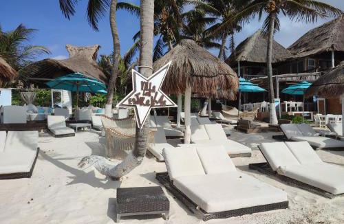 Zona Hotelera Hotel | Villa Las Estrellas Tulum - located at the party zone