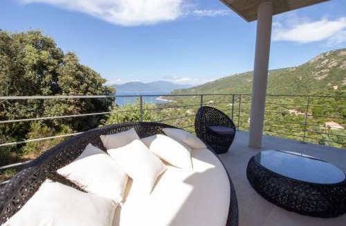 Belvedere-Campomoro Villa | Villa luxe vue mer panoramique 3 suites 6 personnes Campomoro plage