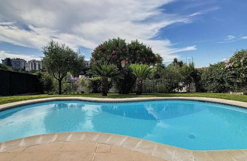 Gairaut Apartment | Villa Paradiso, logement avec piscine, Nice Nord