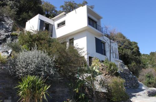 Valle-de-Campoloro House | Villa Petrera