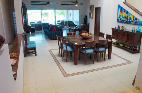 Chicxulub Puerto House | Villa Siros