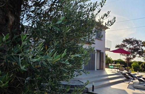 Santa-Lucia-di-Moriani Villa | Villa with pool