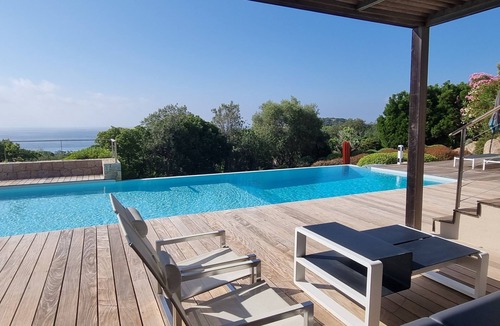 Cirendinu Villa | Villa with panoramic sea view and beach within walking distance Private estate in Punta d'Araso