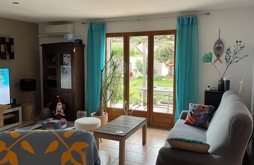 Comps Villa | Villa with pool, conveniently located between Arles Nimes and Avignion