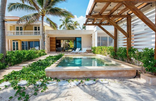 Merida House | Villa Xacumbé - Beach Front