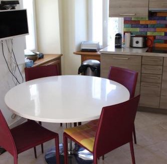 Felce House | Village house