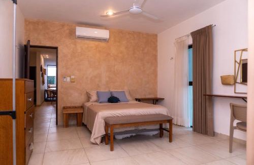 Chicxulub Puerto Apartment | Villas Aakal Petirojo