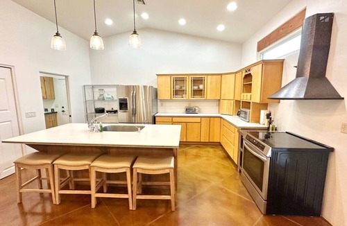 Elgin House | Vino y Vacas - Cozy Home - Heart of Wine Tasting