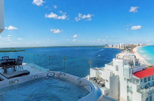Zona Hotelera Condo | VRBO Premier Host – Beachfront – 8BR/6Bth – Penthouse Combo #323