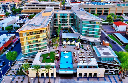 Entertainment District Hotel | W Scottsdale