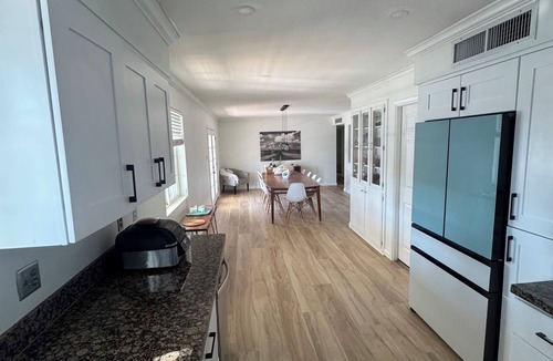Village Grove House | Walk or Bike to Old Town Scottsdale in a Quiet, Clean & Contemporary Sanctuary
