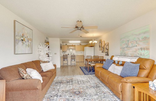 Lake Havasu City Condo | Walk to Dwtn Spots! Lake Havasu Extended Stay