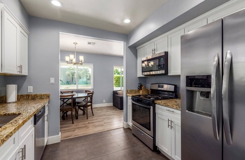 South Scottsdale House | Walk to Old Town - Scottsdale Home with Pool
