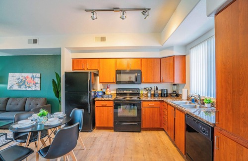Glendale Sports and Entertainment District Apartment | Walk To Westgate w/Modern Pool, Gym, Parking, W/D