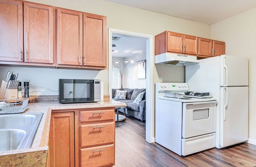 Governmental Mall Apartment | Walkable Haven 1 Mi to Dtwn Phoenix & Chase Field!