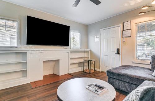 Governmental Mall House | Walkable Haven 1 Mi to Dtwn Phoenix & Chase Field!