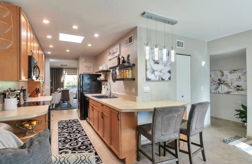 Green Valley House | Walking Distance to GVR Amenities