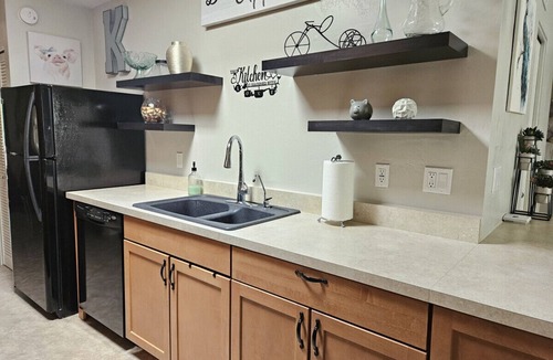 Green Valley House | Walking Distance to GVR Amenities
