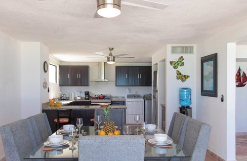 Zona Hotelera Condo | Waterfront, beach access, ocean view.