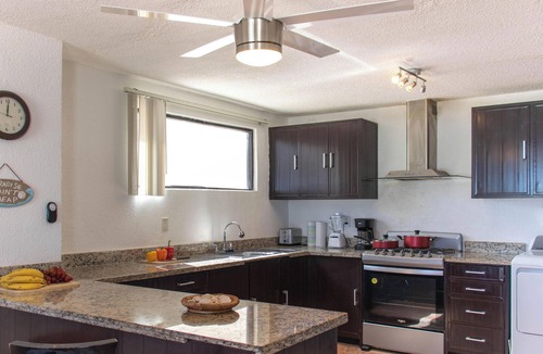 Zona Hotelera Condo | Waterfront, beach access, ocean view.