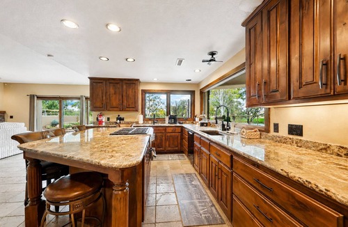 Prescott House | Waterfront Clubhouse at Antelope Hills