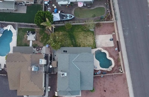 La Buena Vida House | West Valley Oasis! Close to sports, concerts, restaurants, and nightlife!