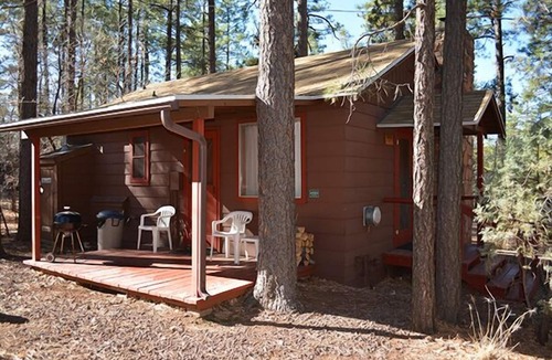 Pinetop-Lakeside Cabin | Whispering Pines Resort- Cabin #5