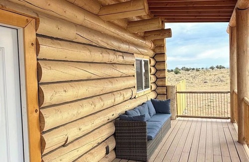 Valle Cabin | White Wolf Cabin and Hot Tub
