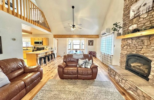 Heber Cabin | Wild Aspen Ridge | Space to Gather, Room to Unwind
