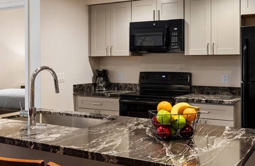 Indian Bend Ranchos Resort | Winter Getaway Resort 2BR Condo Sleeps 6 Jan 1–8 On Golf Course