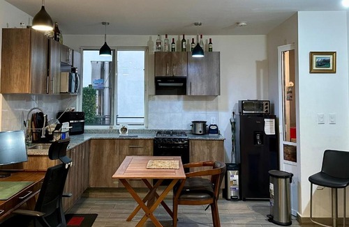 Tlalnepantla de Baz Apartment | World Cup Transit Hub Entire Apt & Fast Wi-Fi