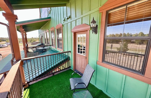 Heber Apartment | Year Round Monthly Rental | Studio | WIFi Desk | Wild Mustangs nearby Nat'l For