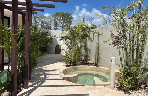 Tulum Apartment | Your Ideal Retreat GF Oasis with Pool Access for 3