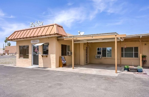 Yuma Apartment | Yuma AZ | 3 Queen Bed