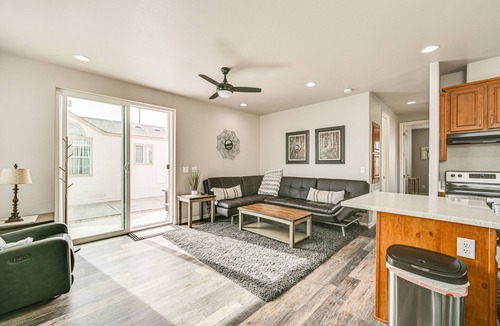 Yuma Cottage | Yuma Home w/Fire Pit & Outdoor Community Pool!