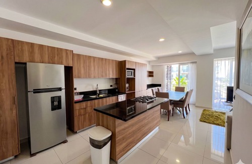 North Hotel Zone Apartment | Zoho Skies, 3BR, 2 baños con alberca en la azotea