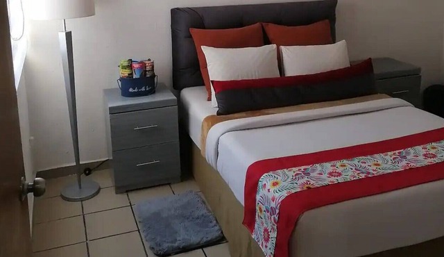 10 minutes from the beach internet wi-fi Netflix cable TV Sky and Boiler.