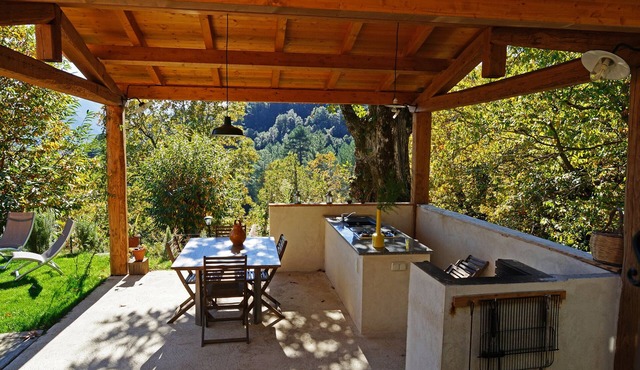 10% reduction for September and October! 8km from the Ortalla waterfalls