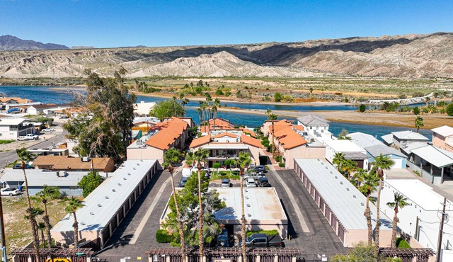 2-bedroom condo just 17 minutes from Harrah's Laughlin Casino