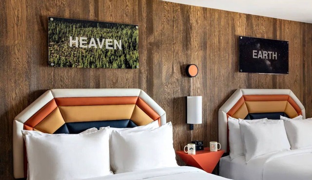 2 Quiet Rooms for Your Next Family Trips Near Lowell Observatory - 4.1 miles