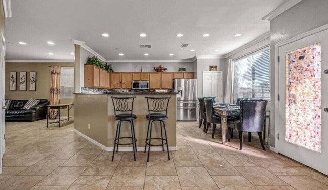 3BR w/King Bed + Pet Friendly in Avondale